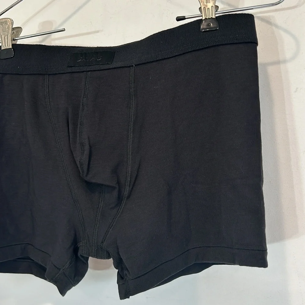 Skims men’s size large boxer, brief 3 inch seam new without tag onyx black